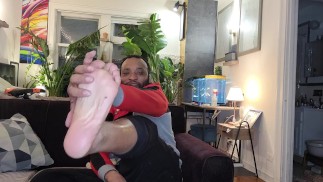 Кенни Джай раздевает для вас!! Какая награда??