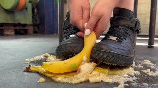 Puting on my shoes 😉 poor bananas 😈 Trailer/preview! JuliaApril onlyfans
