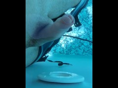 Water jet orgasm in pool - Screenshot 10 of 16 - Swimming Pool