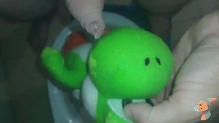 Small Yoshi dinosaur pee