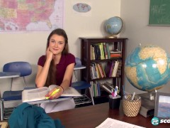 Alex Mae: Sextracurricular Activities - Screenshot 4 of 16 - Solo