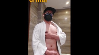 Jakol Sa CR Habang Natutulog Tropa Ko Sa Kwarto