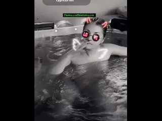 Hot tub 420