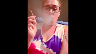 Bbw madrasta milf fumar 420 conjunto fetiche seu POV