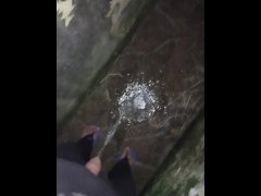 Red face man Peeing on his shoes and feets BIG FETISH IN PISS