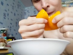 I eat orange very appetizingly
