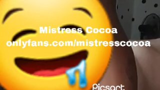 douche dorée Mistress Cocoa