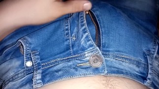 Sborra sui miei blue jeans prima di sognare una donna 😴🍆💧