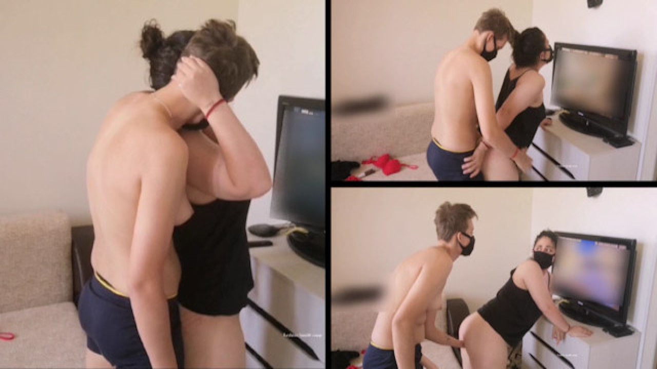 Трахнули под мультики 😼 домашнее порно 🔥 реальное видео 😍 ЛГБТ 🌈 -  Pornhub.com