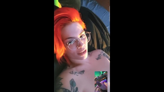 FaceTime с моим бывшим, пока парня не было, потому что его член - мой любимый