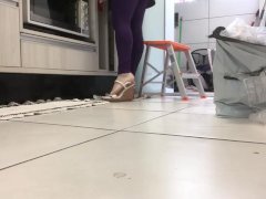 @tici_feet Walking and playing with my anabela! (preview)