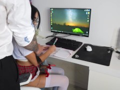 Школьница с большими сиськами отсосала у препода за оценку - Screenshot 1 of 16 - Big Tits