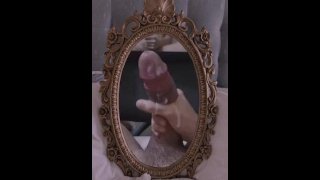 Cumming infront of the mirror