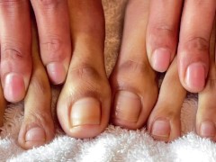 Clear toe and finger nails FETISH - Screenshot 4 of 16 - Toe Nails