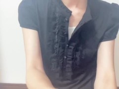 【個人撮影】デカ乳首弄ったらまさかの◯乳タラリ　貧乳スレンダー人妻 - Screenshot 2 of 16 - Blowjob