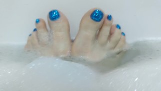 性感情妇劳拉私人浴室的恋足癖