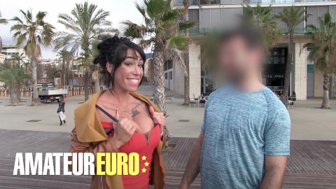 Big Tits Suhaila Hard Hard Threesome com dois galos - AMATEUR EURO