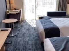 高級ホテルの部屋風呂で - Screenshot 2 of 16 - Japanese