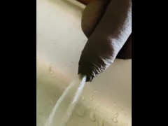 Peeing - Screenshot 10 of 16 - Pissing