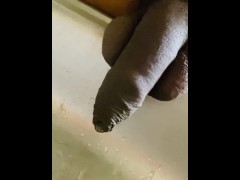 Peeing - Screenshot 15 of 16 - Pee