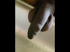 Peeing - Screenshot 2 of 16 - Pissing