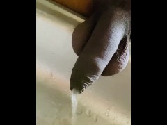 Peeing - Screenshot 3 of 16 - Pee
