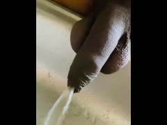 Peeing - Screenshot 6 of 16 - Pissing