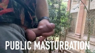 Mi masturbación pública al aire libre con compilación de corridas