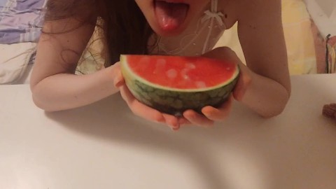 I am a submissive slut and I can't eat anything if my master doesn't cum on it!