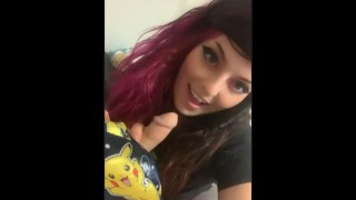 Cute chica alt da las mejores mamadas (Video completo en ONLYFANS)