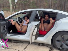 TESLA AUTO PUSSY - Screenshot 14 of 16 - Lesbian