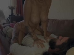 Незнакомец пустил меня переночевать, а я трахнул его жену(with subs)