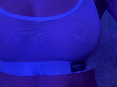 Мою жену трахнули друзья  за мой проигрыш в карты - Screenshot 9 of 16 - Мастурбация