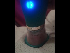 CUM SEE A QUICK PREVIEW OF ME TRYING MY NEW TOY!!!!