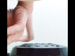 朝からディルドオナニー　最近ハマってるディルドとダイエットマシーン！　リアルに突かれてる感覚(*^^*) - Screenshot 15 of 16 - Wet Pussy