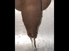 Takingpiss - Screenshot 11 of 16 - Pee