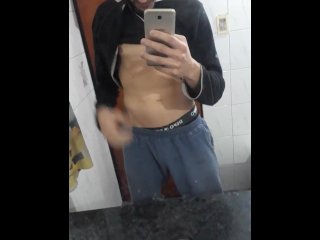 Buueen diiaaa, estirando el cuerpo jaja