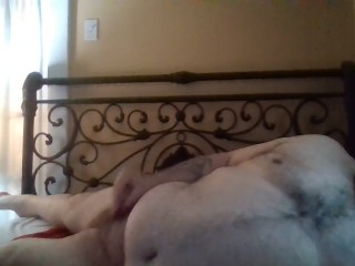 Просто голый и одинокий