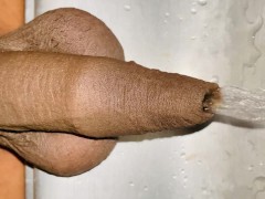 Bestpissing - Screenshot 7 of 16 - Pissing