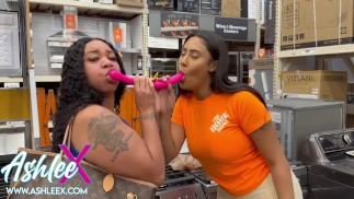 HOME DEPOT ПРОДАЕТ ФАЛЛОИМИТАТОРЫ