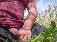 Mini video masturbating in the field.