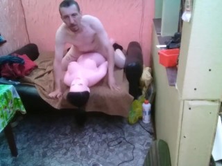 Я 42-летняя девственница, трахаю куклу