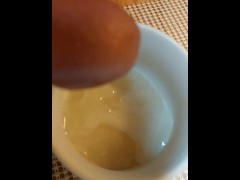 Inipon ni fans tamod niya, iinumin ko.