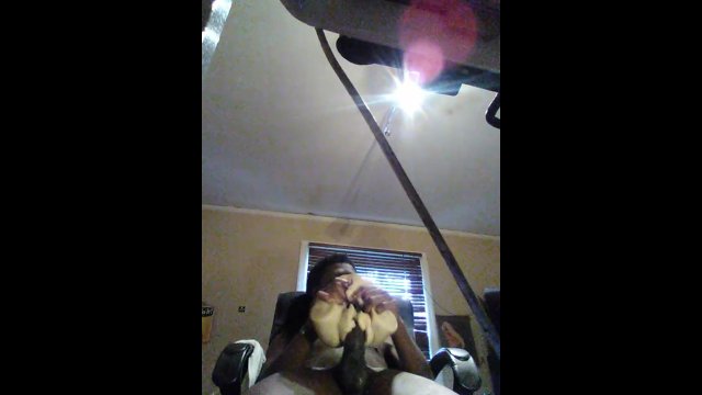 DBlue095 Fucking A Fake Pussy To Twerk Videos