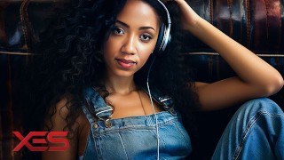 Light Skin Cutiie w Natural Big Tits and Ass gets a Nice Facial in POV Video