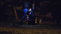 Отсасывание члена под ночником