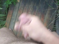 Помылся в летнем душе и вздрачнул  за одно - Screenshot 5 of 16 - Cum Spray