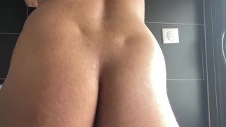 Дэмиен Кусто, тверк, папочка, сука