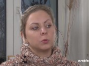 Preview 3 of Ersties -Tschechin Julia P masturbiert in heißen Strumpfhosen
