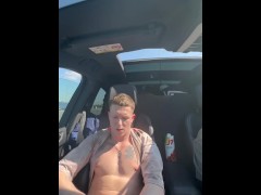 Stepson quietly masturbates and cums while no one is in the car - 548